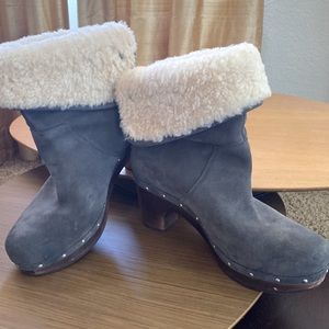 Like New Gray suede Linnea Ugg booties with studs